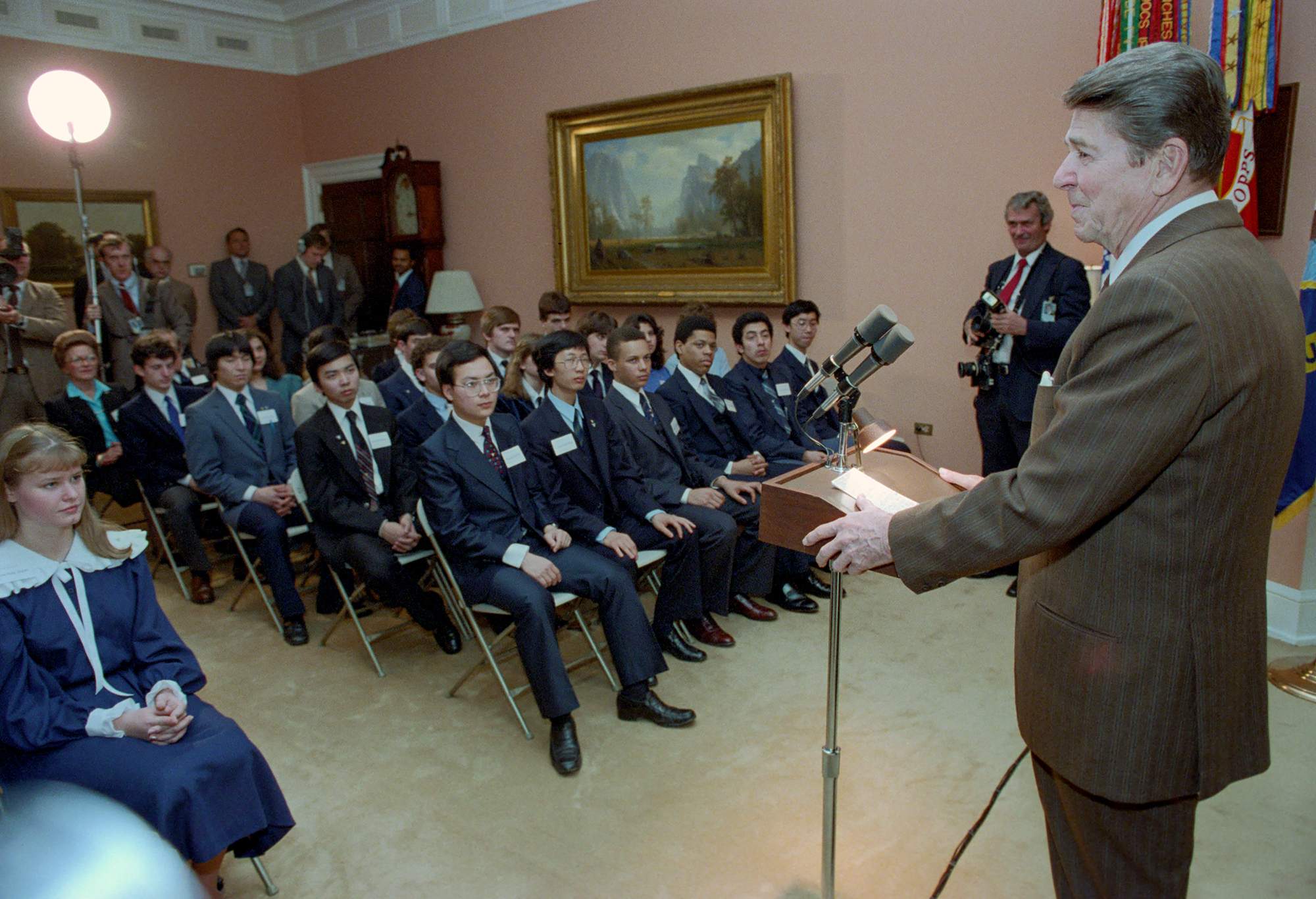 STS finalists visit President Reagan at the White House